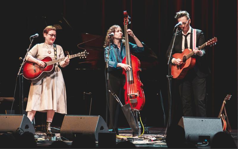 Iris DeMent